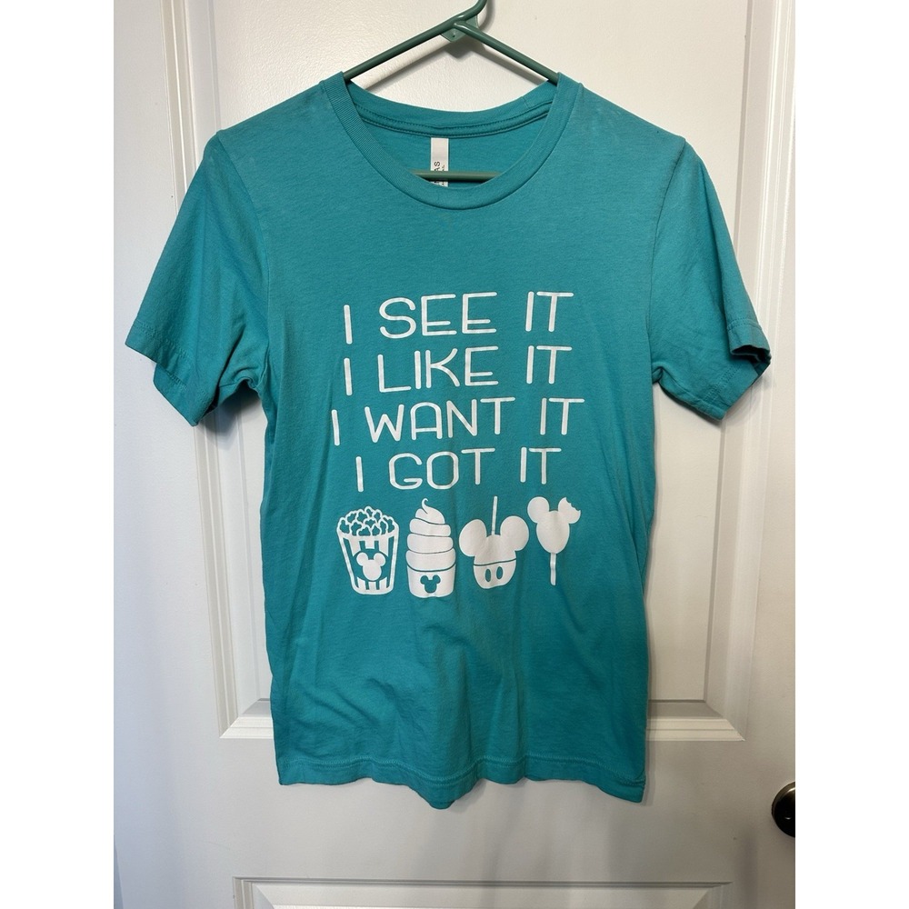Women's Small‎ Disney shirt